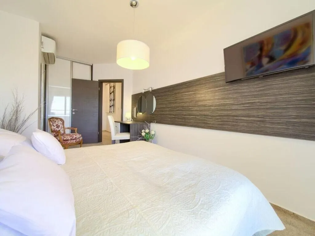 Miracle 1 Comfortable Holiday Residence Krk Town Villa
