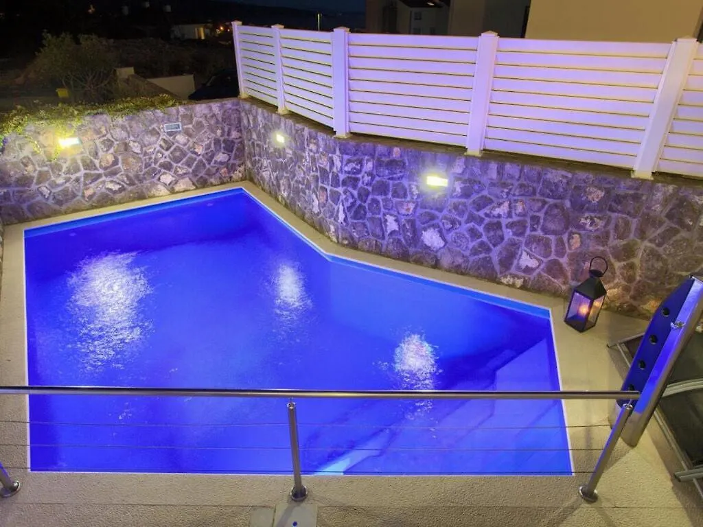 Villa Miracle 1 Comfortable Holiday Residence Krk Town
