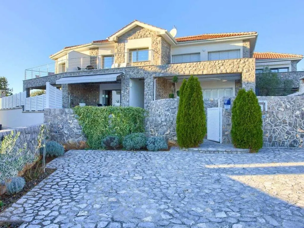 Miracle 1 Comfortable Holiday Residence Krk Town